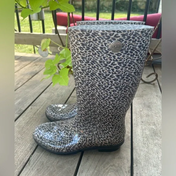 Ugg Women's Shaye Leopard Print Rain Boots Waterproof Outdoor Goulashes Size 10 - Picture 6 of 11